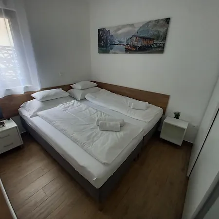 City1 * ماكارسكا