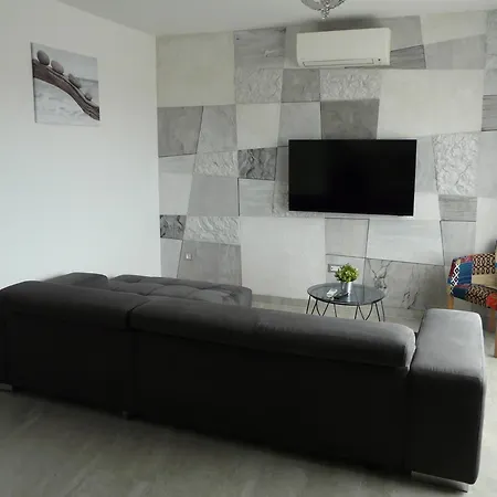 City1 Apartment