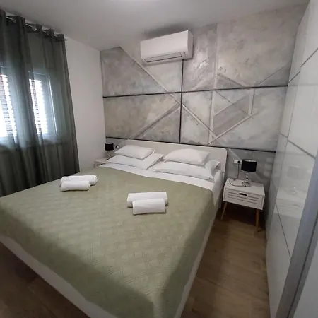Apartment City1 Makarska