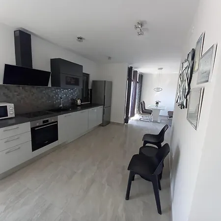 Apartment City1 Makarska