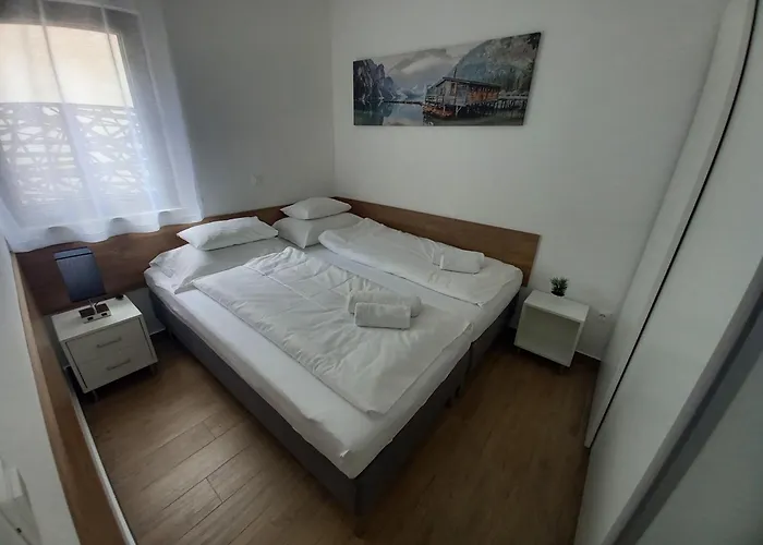 City1 * מאקרסקה