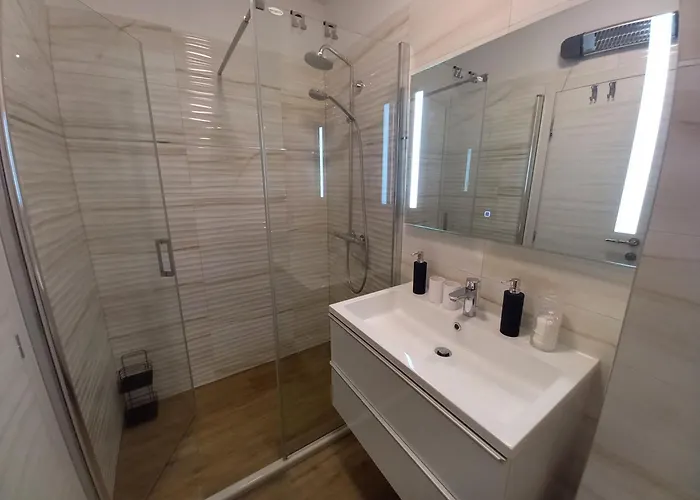 City1 מאקרסקה