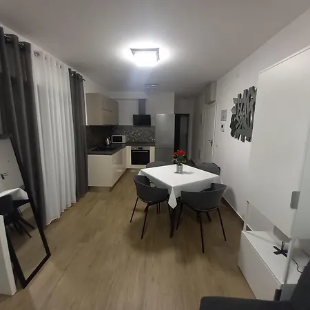 City1 Apartmán