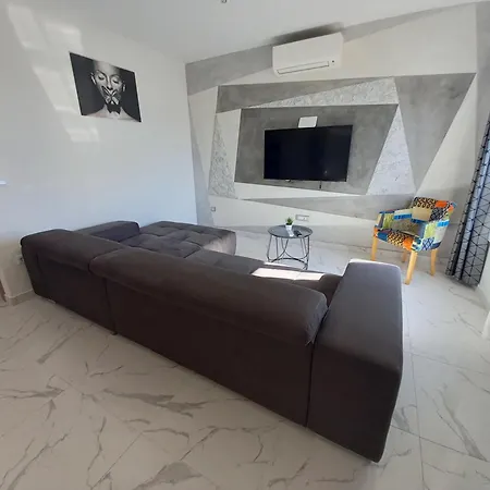 Διαμέρισμα City1 *